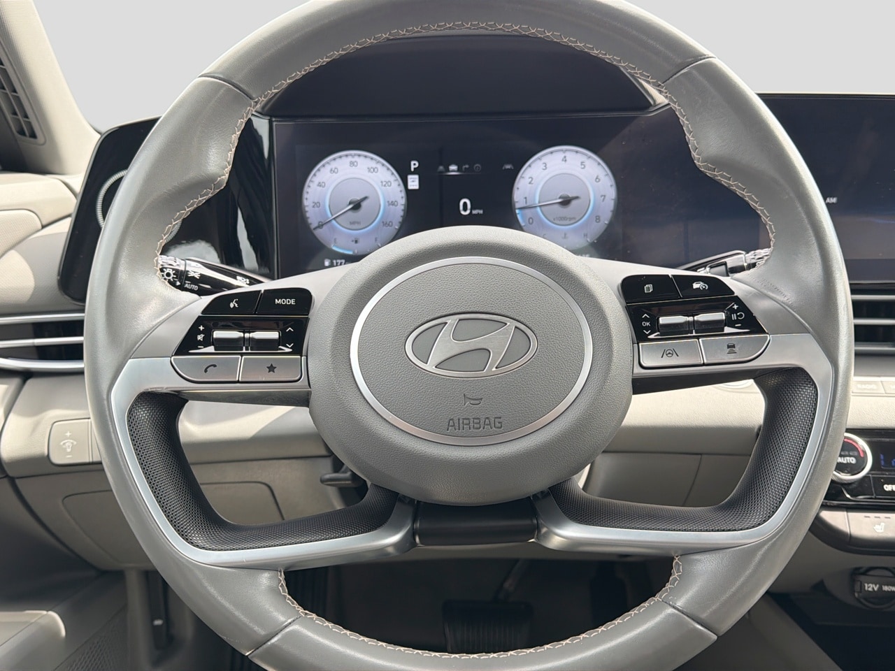 2024 Hyundai Elantra SEL - Photo 19
