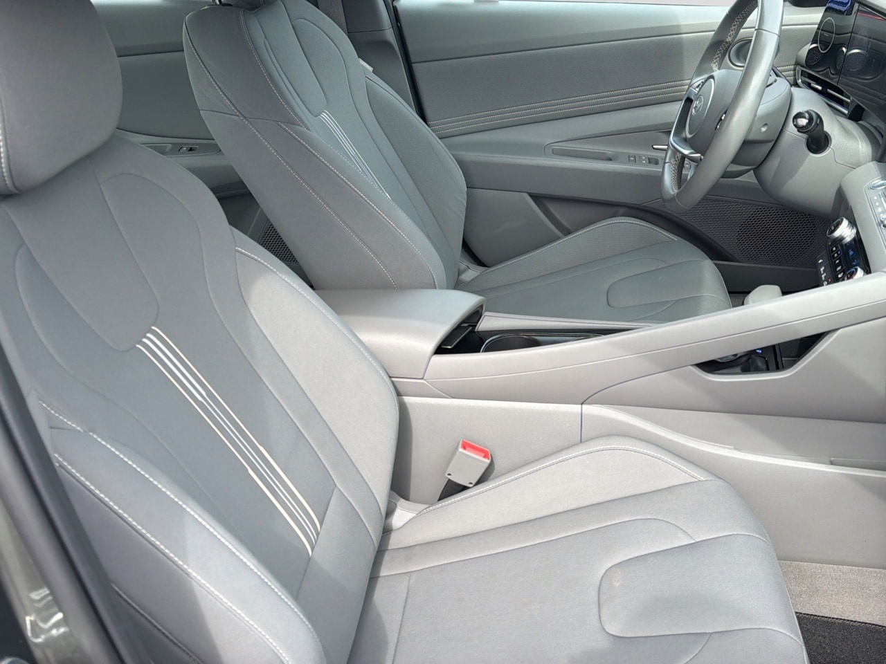 2024 Hyundai Elantra SEL - Photo 26