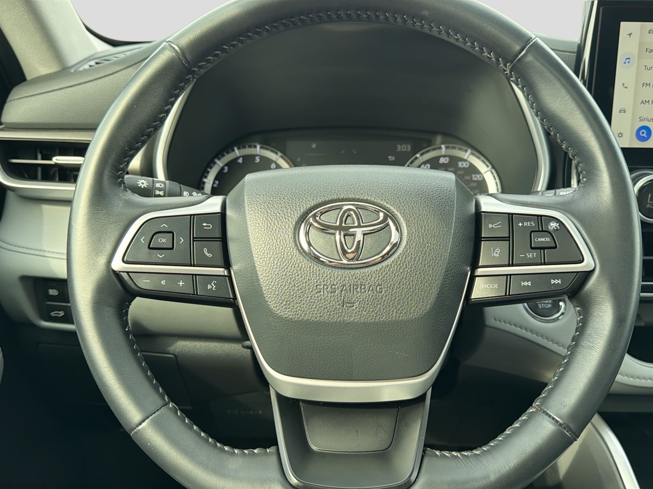 2023 Toyota Highlander XLE - Photo 15