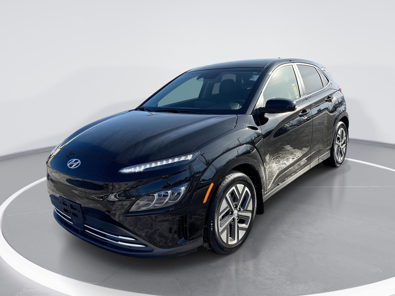2023 Hyundai Kona Electric Limited's photo
