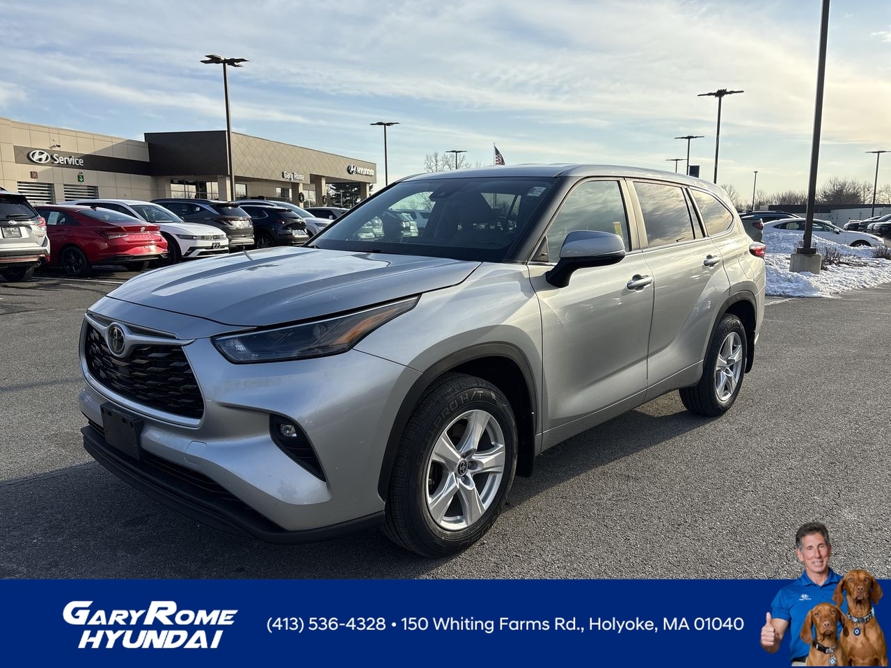 2023 Toyota Highlander L's photo