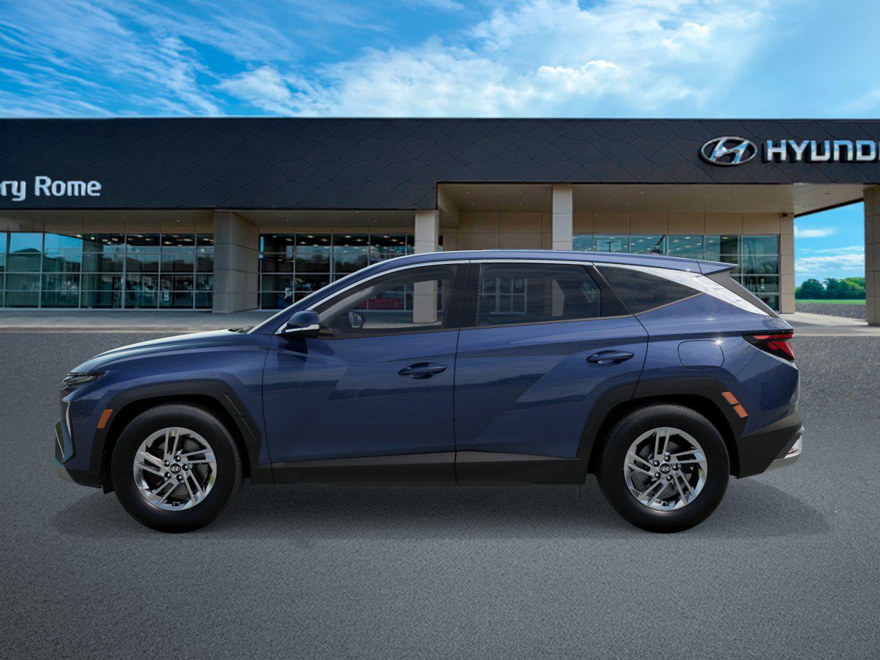 2026 Hyundai Tucson SE - Photo 3
