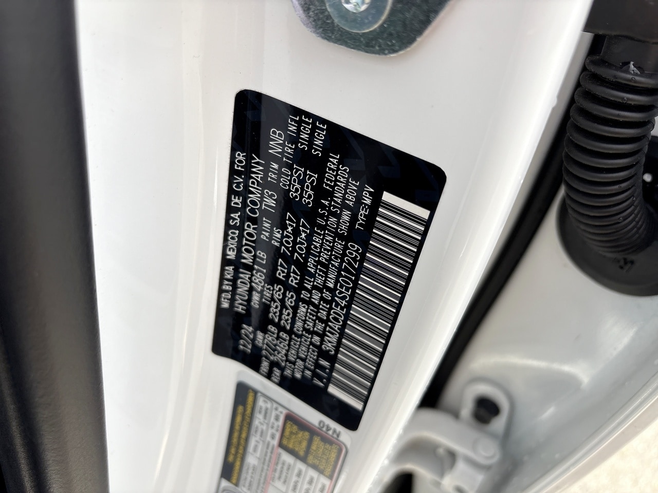 2025 Hyundai Tucson SE - Photo 23