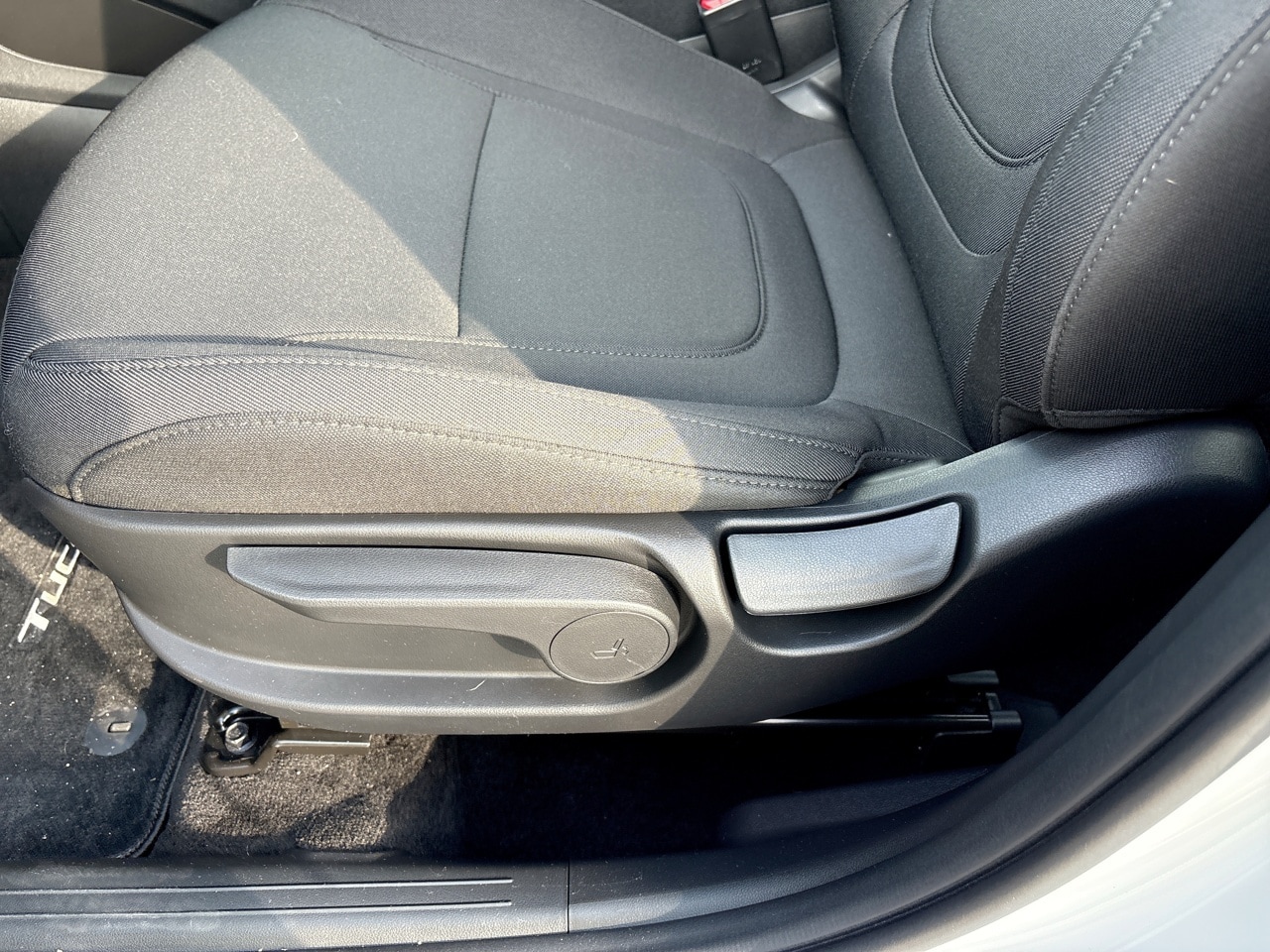 2025 Hyundai Tucson SE - Photo 13