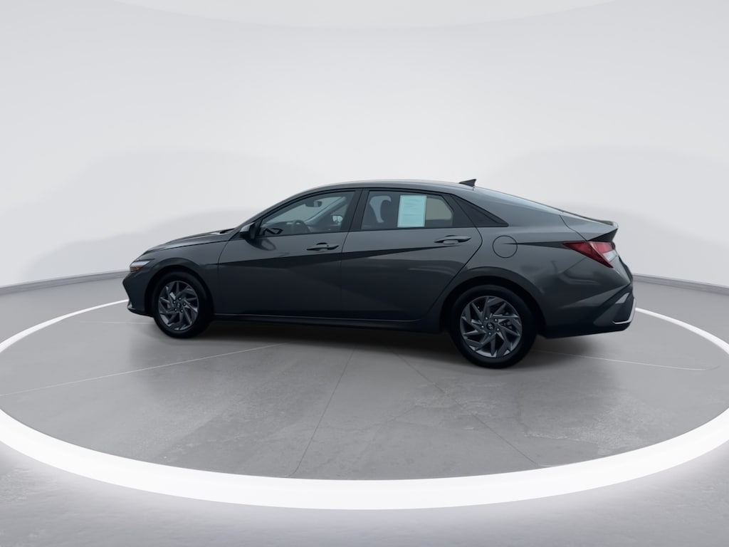 Used 2024 Hyundai Elantra SEL Sedan