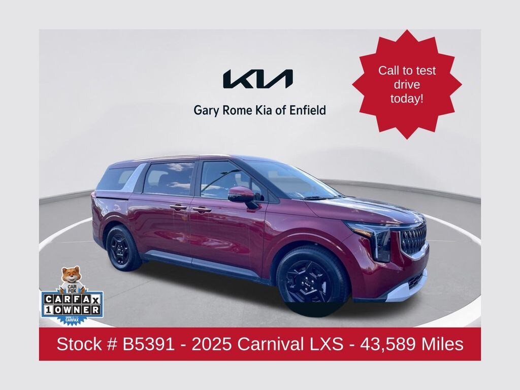 Used 2025 Kia Carnival LXS Minivan/Van
