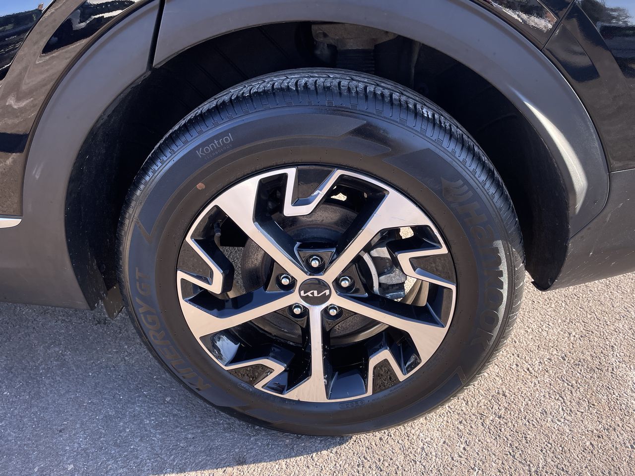2024 Kia Sportage EX - Photo 10
