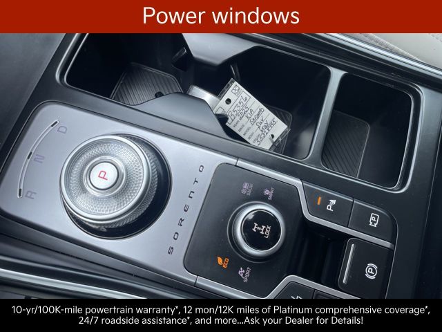 2025 Kia Sorento EX - Photo 18
