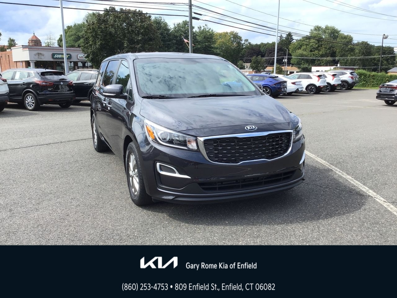 2020 Kia Sedona LX's photo