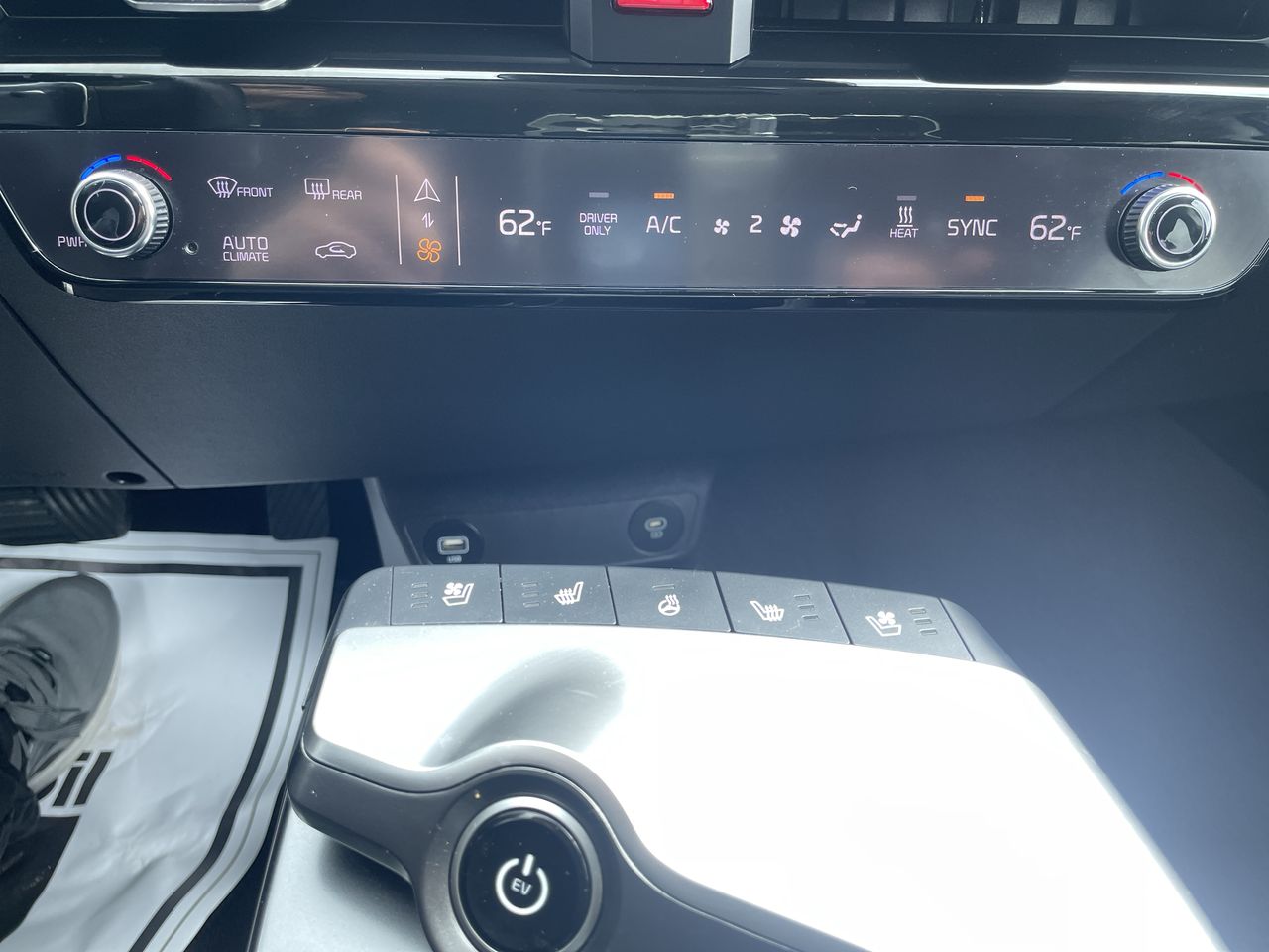 2023 Kia EV6 Wind - Photo 16
