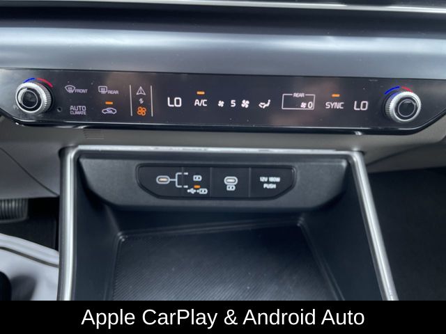 2025 Kia Carnival LXS - Photo 18