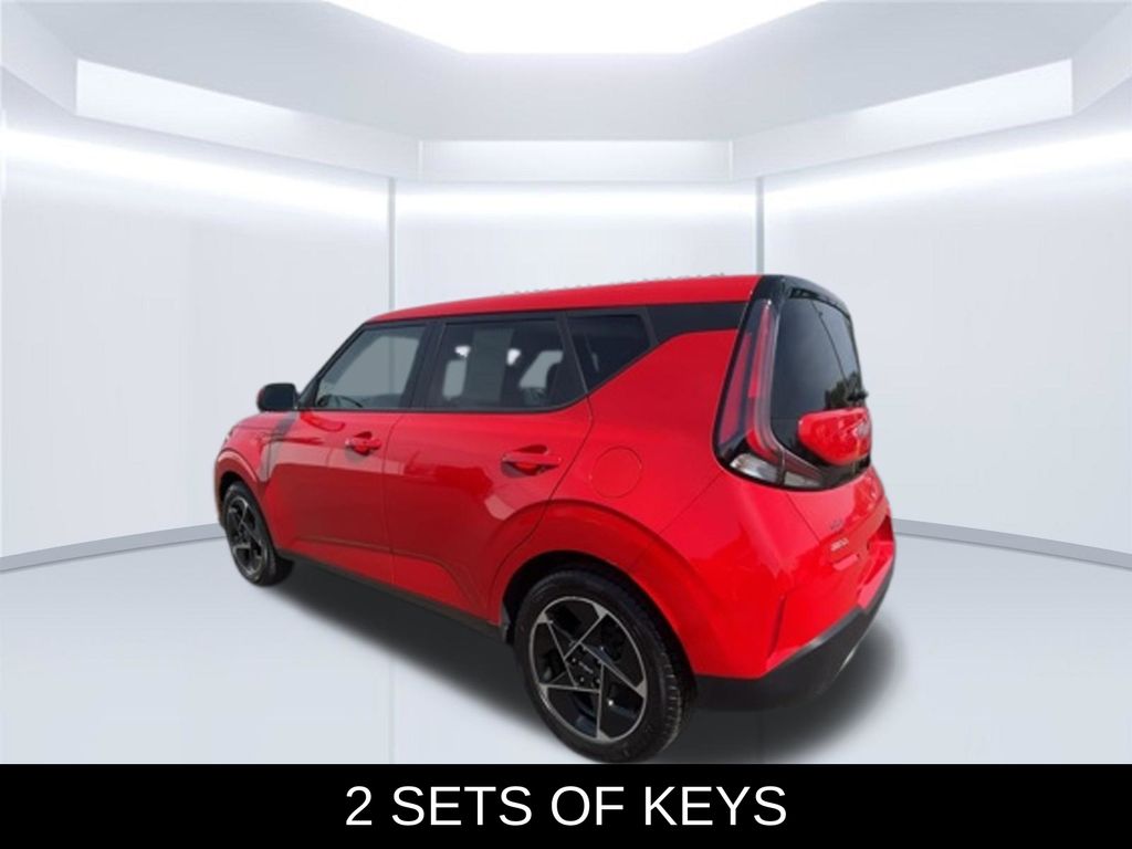 2023 Kia Soul EX - Photo 7