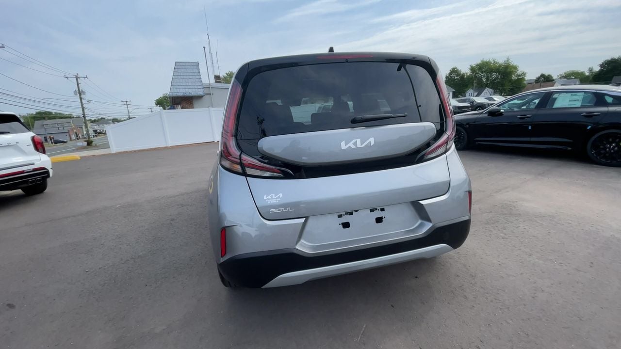 2023 Kia Soul LX - Photo 7