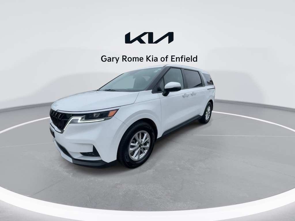 Used 2024 Kia Carnival LX Minivan/Van