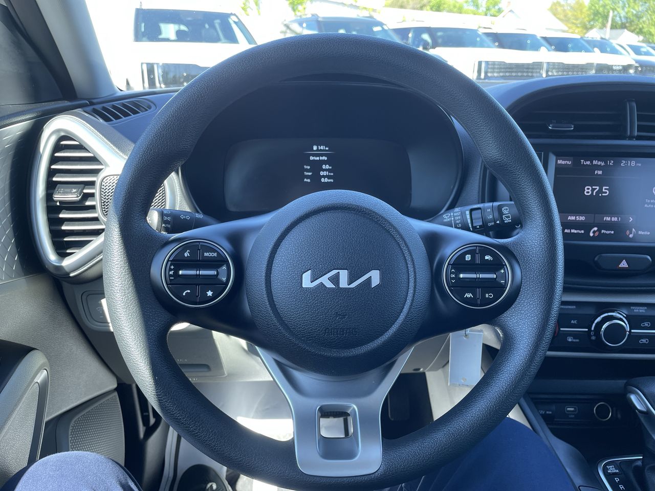 2023 Kia Soul LX - Photo 17