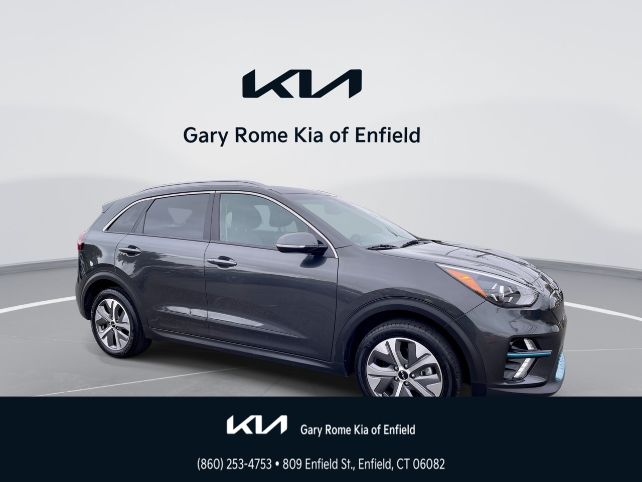2022 Kia Niro EX's photo