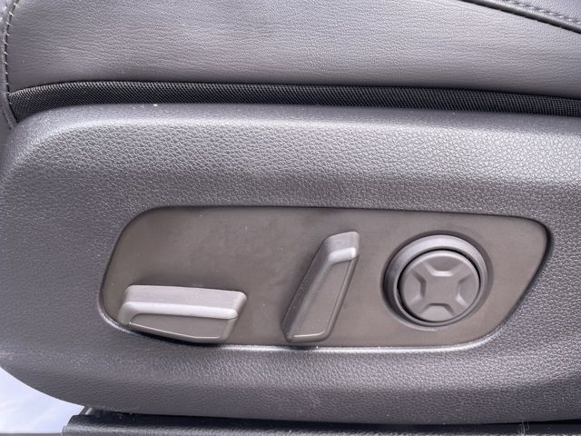 2025 Kia Carnival LXS - Photo 22
