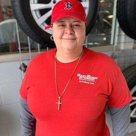 Staff member Jessica Rios from ID_0c553505cd32