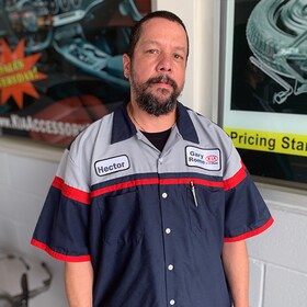 Staff member Hector Diaz from ID_1a08a485e84d