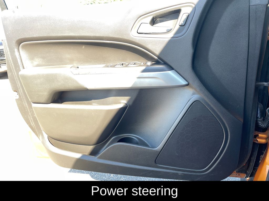 2017 Chevrolet Colorado LT - Photo 24