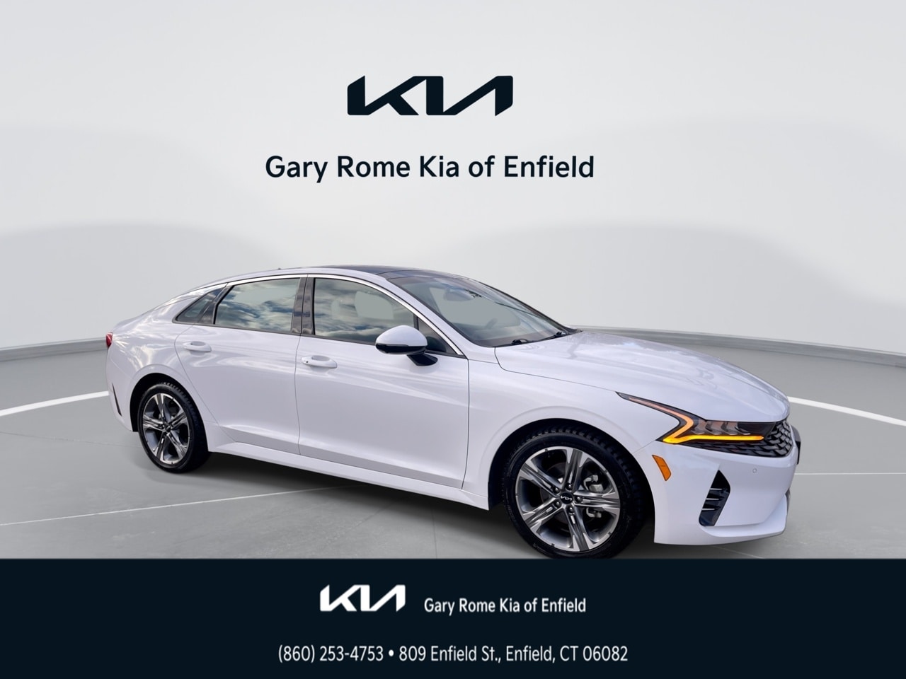 2024 Kia K5 EX's photo