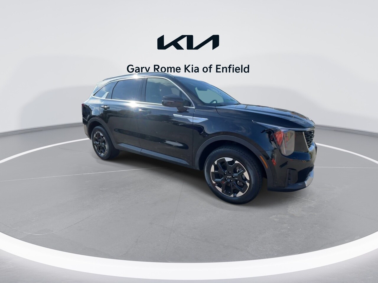 2024 Kia Sorento S photo 2