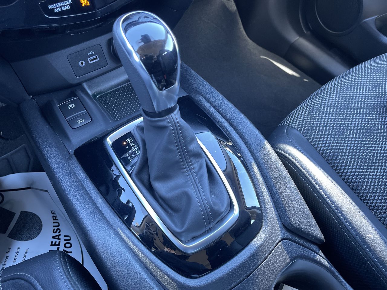 2022 Nissan Rogue Sport SV - Photo 14