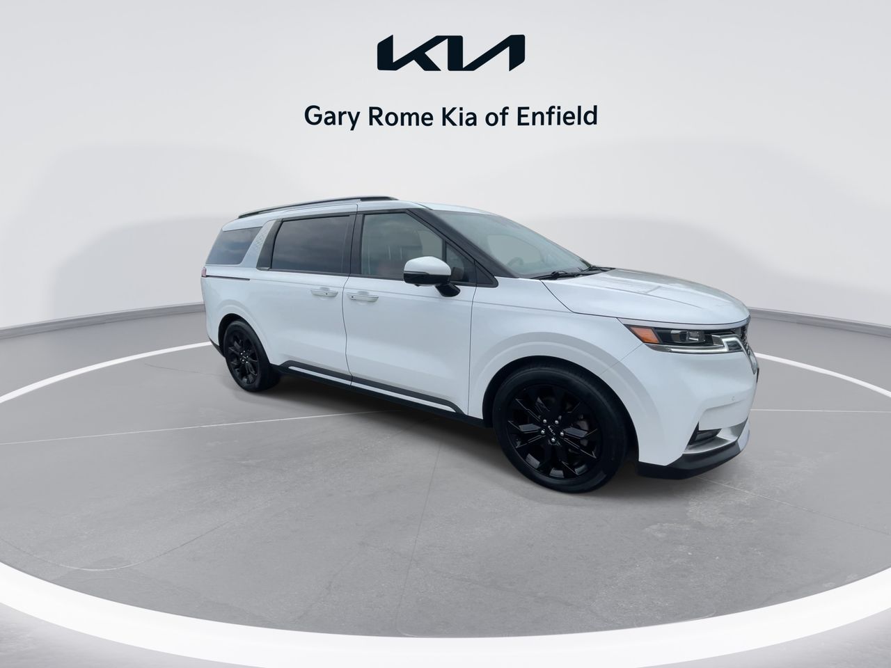 2024 Kia Carnival SX Prestige photo 2