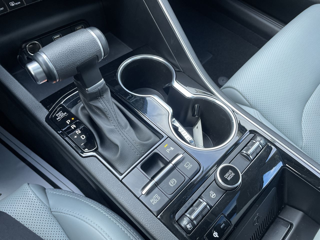 2024 Kia K5 EX - Photo 14