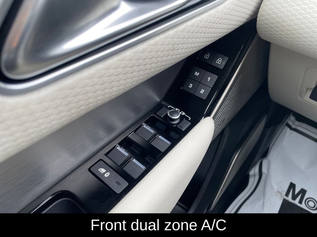 2023 Land Rover Range Rover Velar S - Photo 18