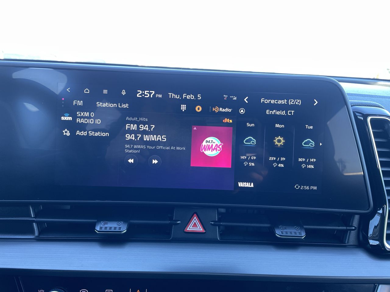 2024 Kia Sportage EX - Photo 13
