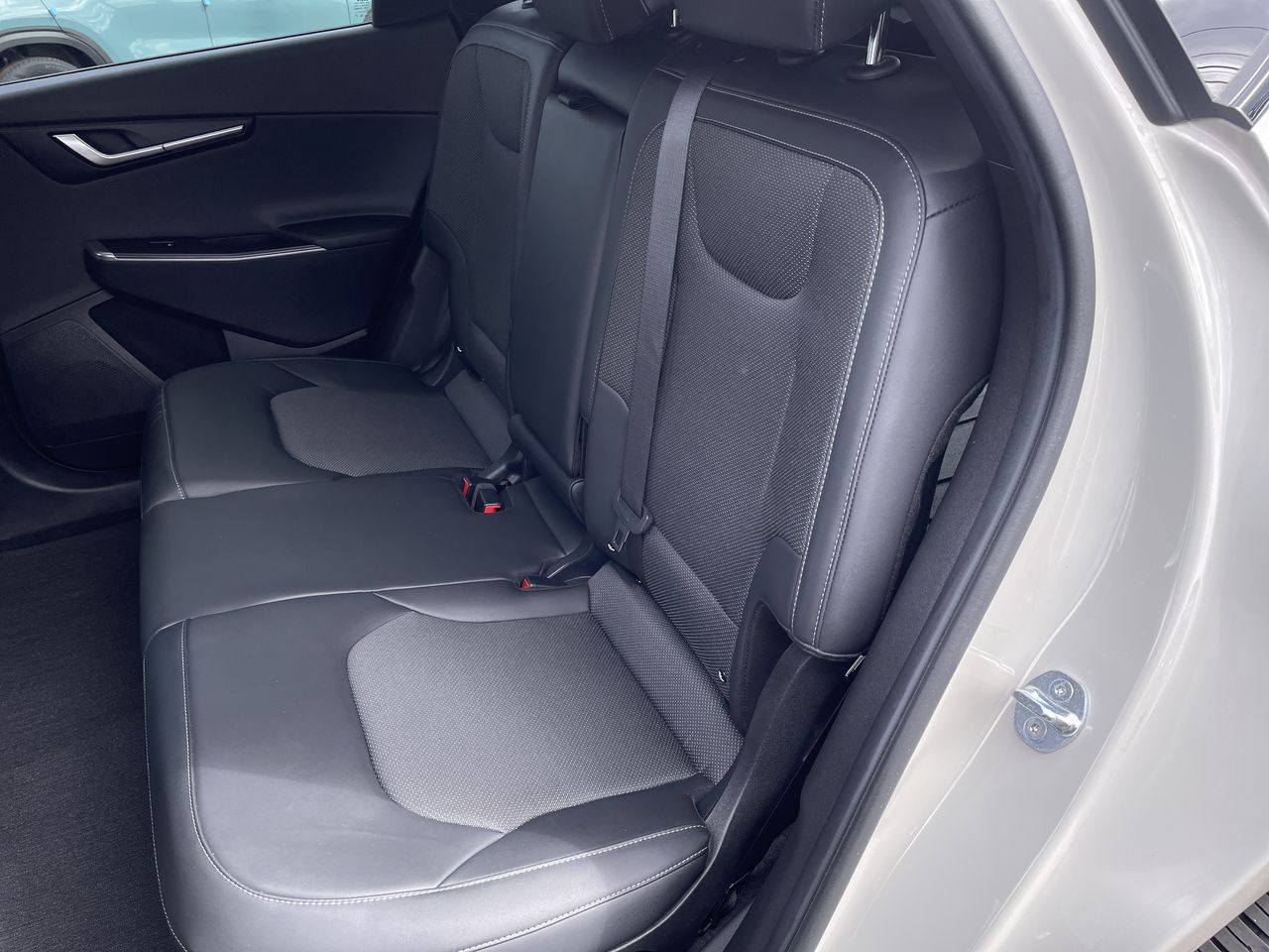 2024 Kia EV6 Light L/R - Photo 21