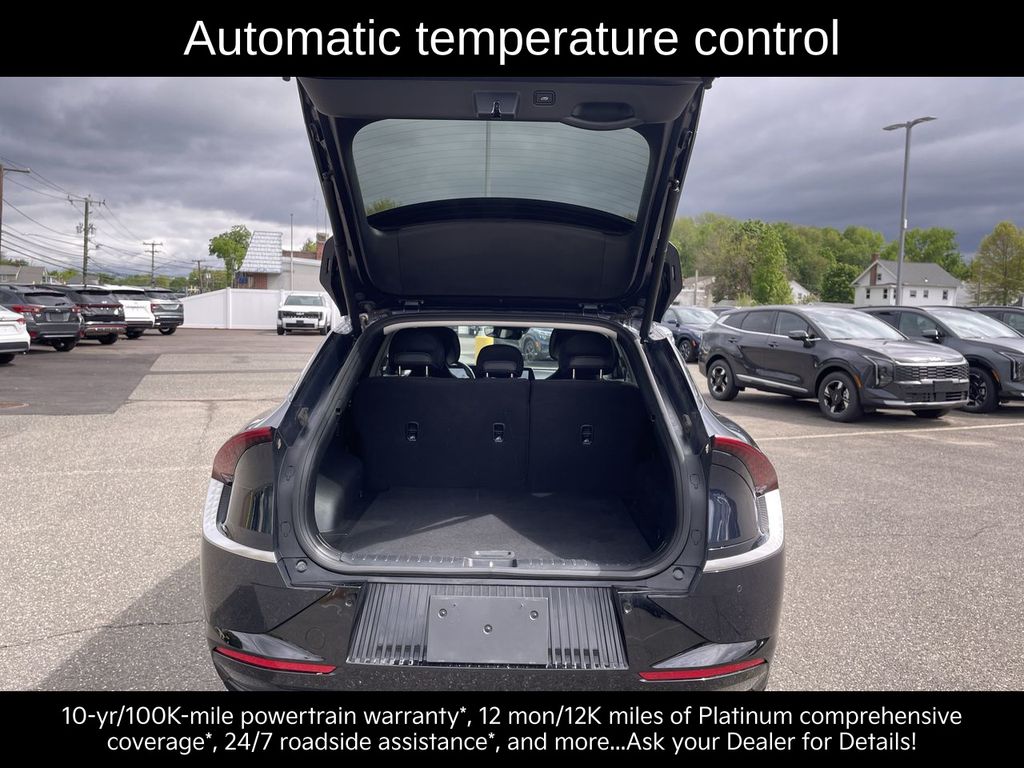 2023 Kia EV6 Wind - Photo 14