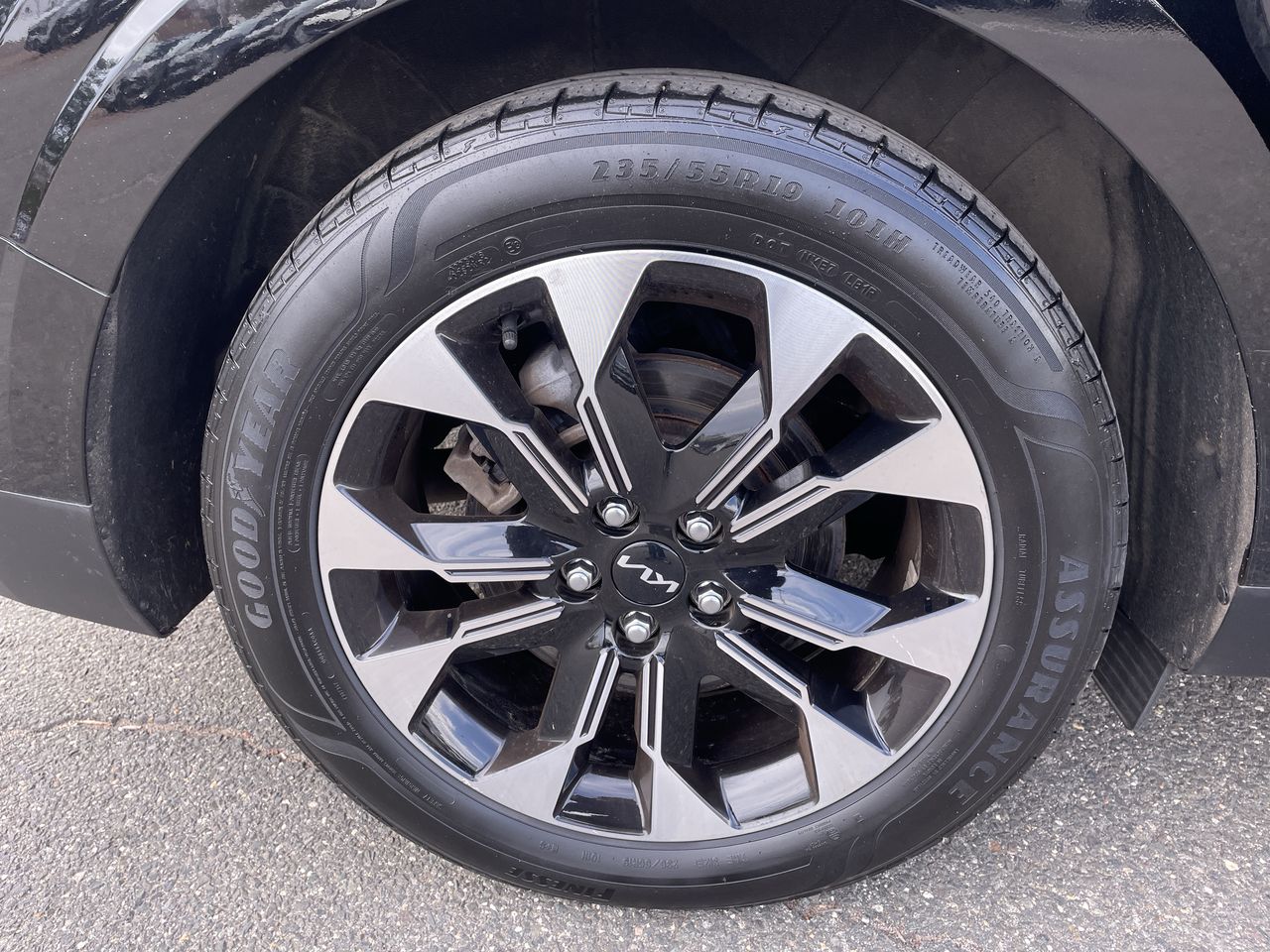 2023 Kia Carnival EX - Photo 10