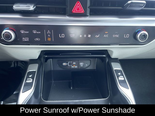2025 Kia Sorento EX - Photo 22