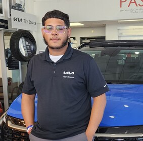 Staff member Angel Rivera from ID_1a08a485e84d