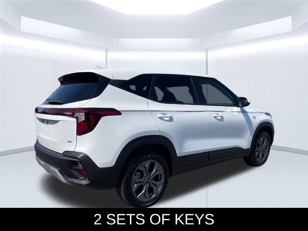 2025 Kia Seltos LX - Photo 6