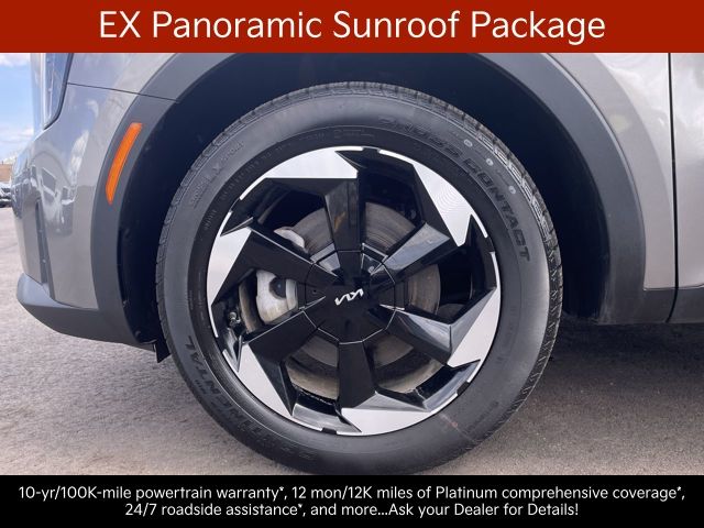 2025 Kia Sorento EX - Photo 13