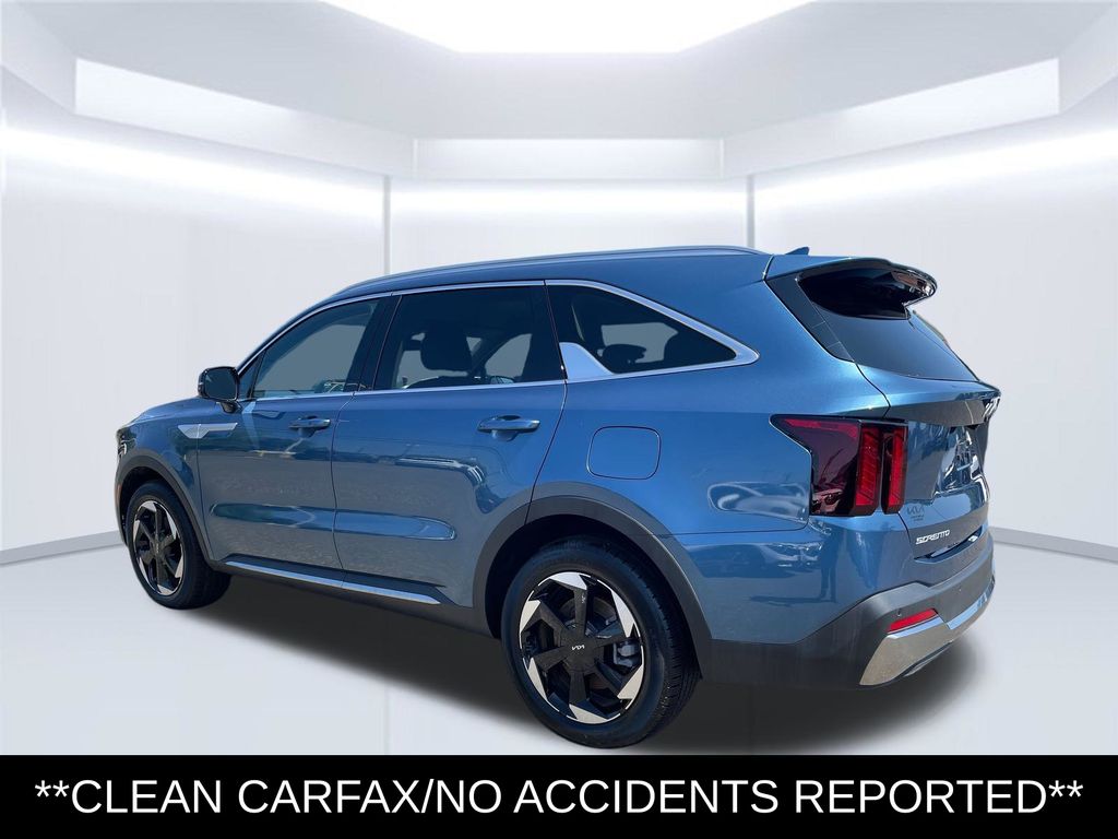 2026 Kia Sorento EX Hybrid - Photo 3