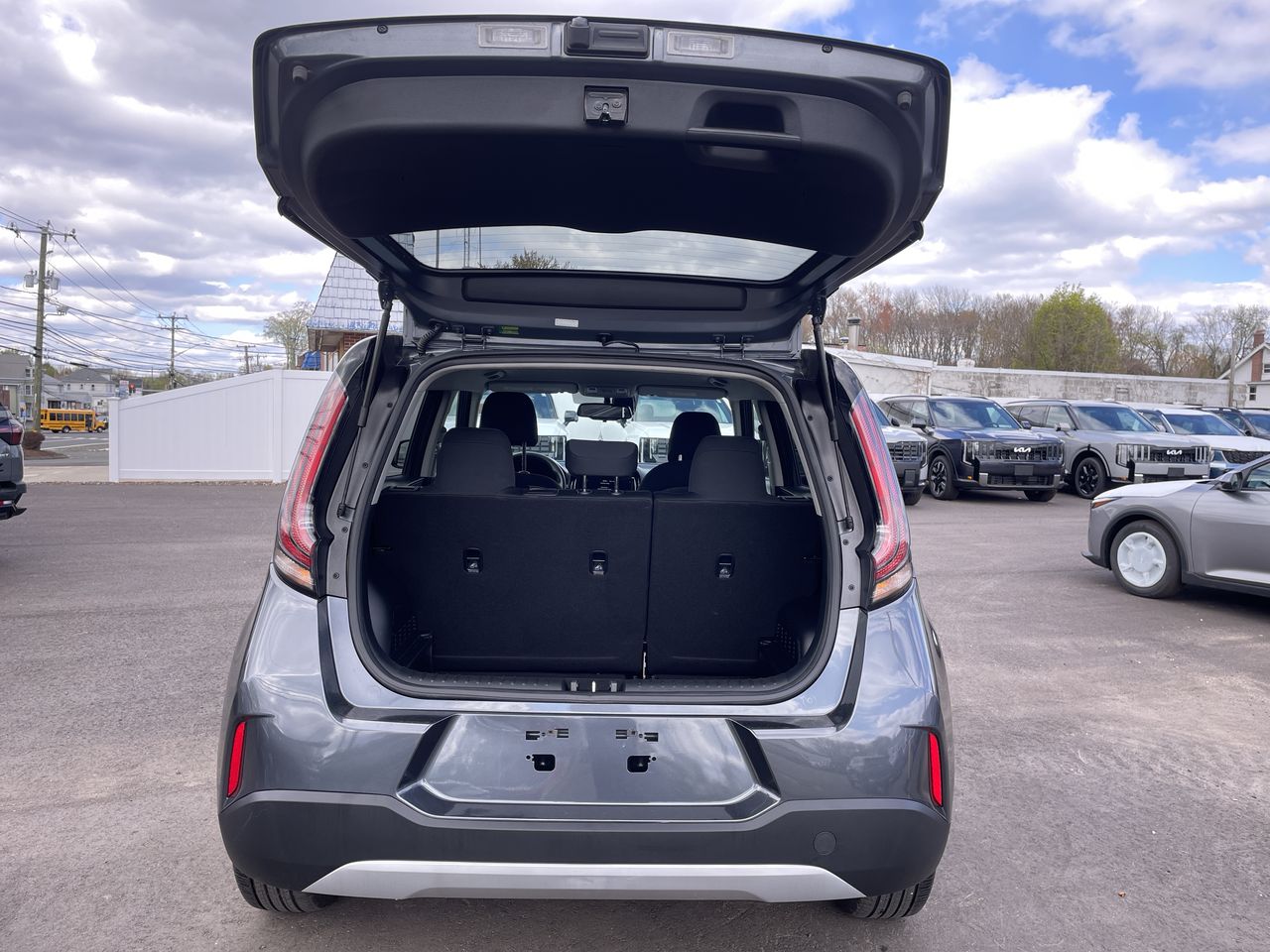 2023 Kia Soul S - Photo 11