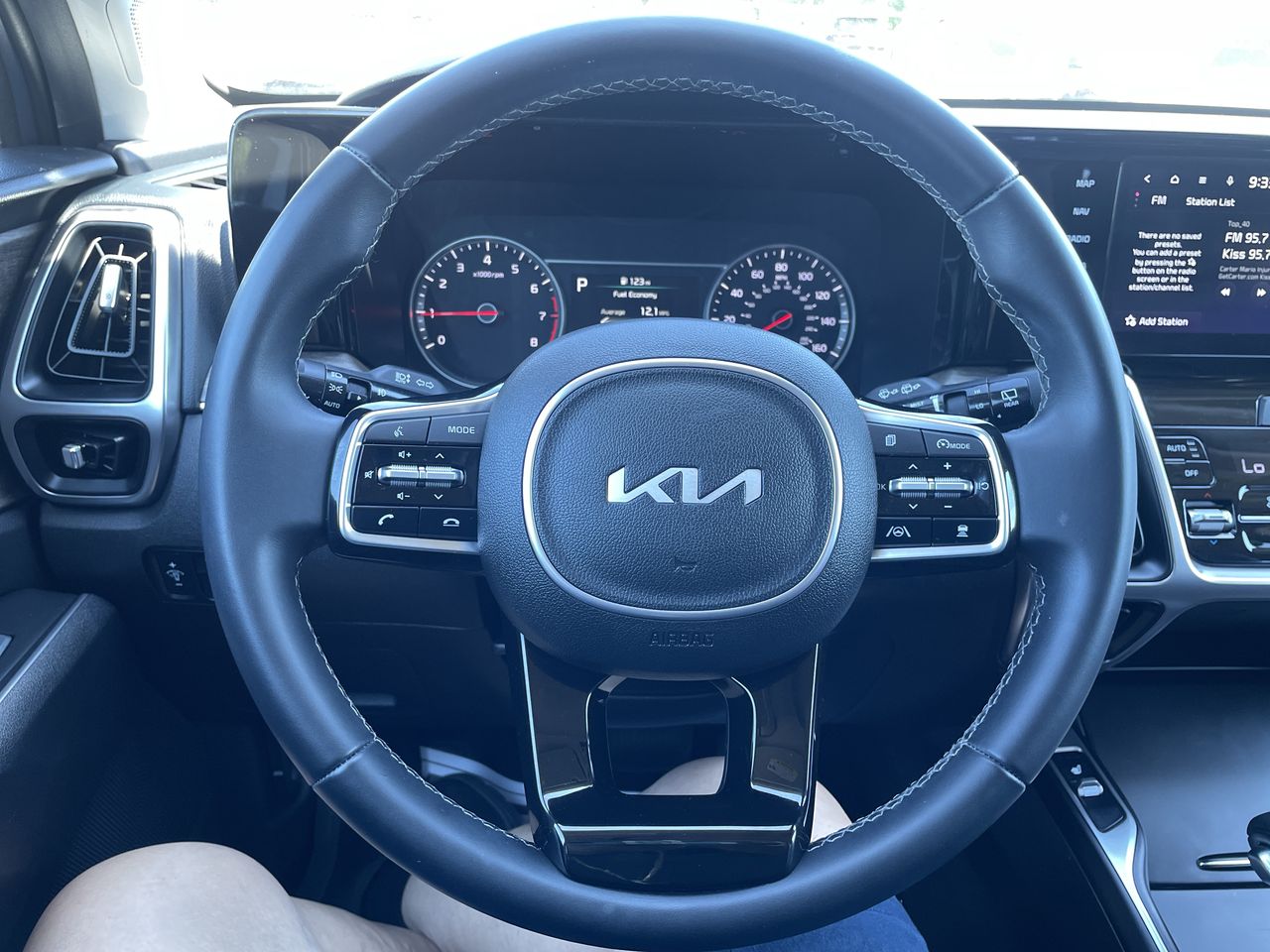 2023 Kia Sorento X-Line EX - Photo 18