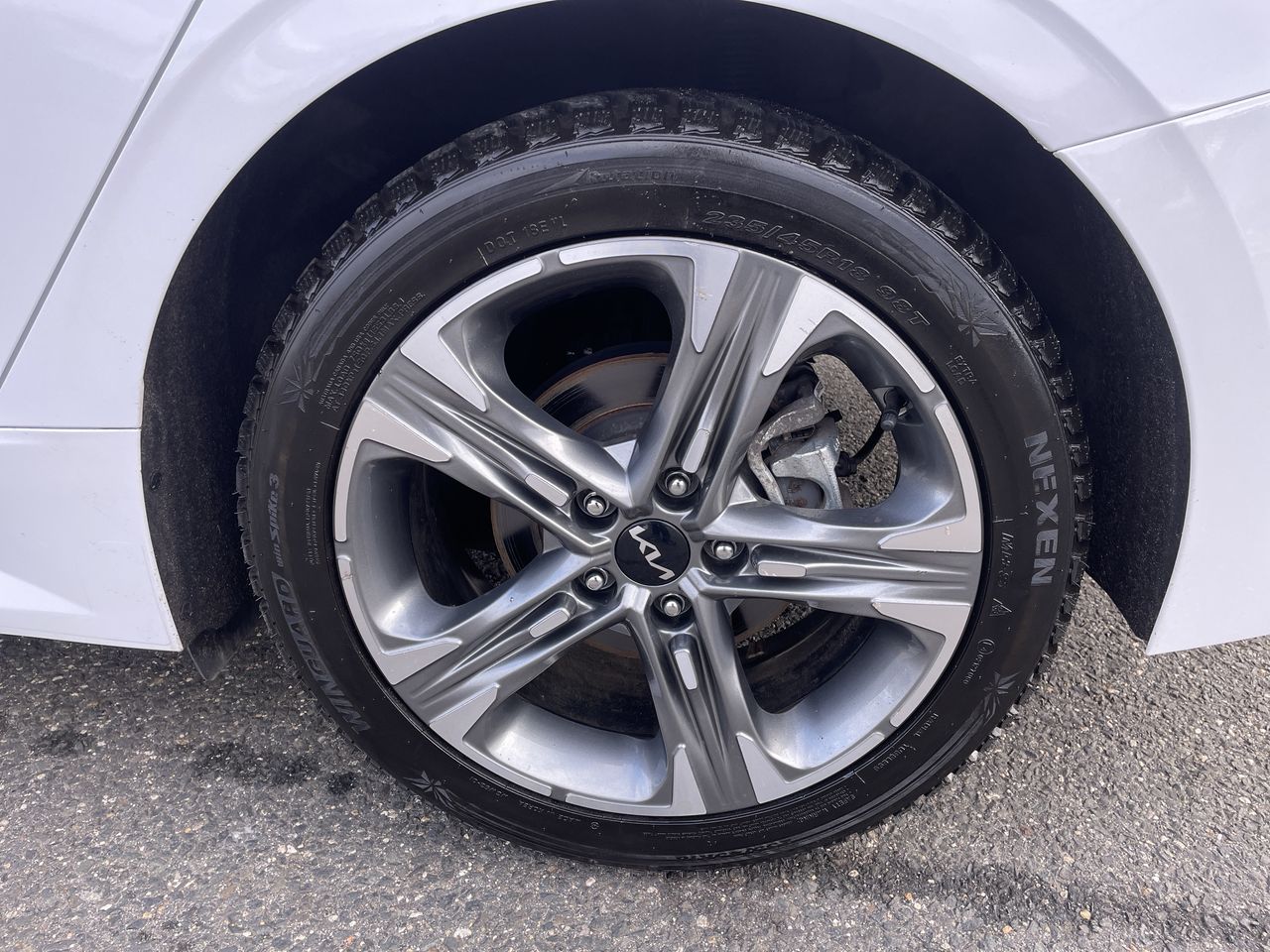 2024 Kia K5 EX - Photo 10