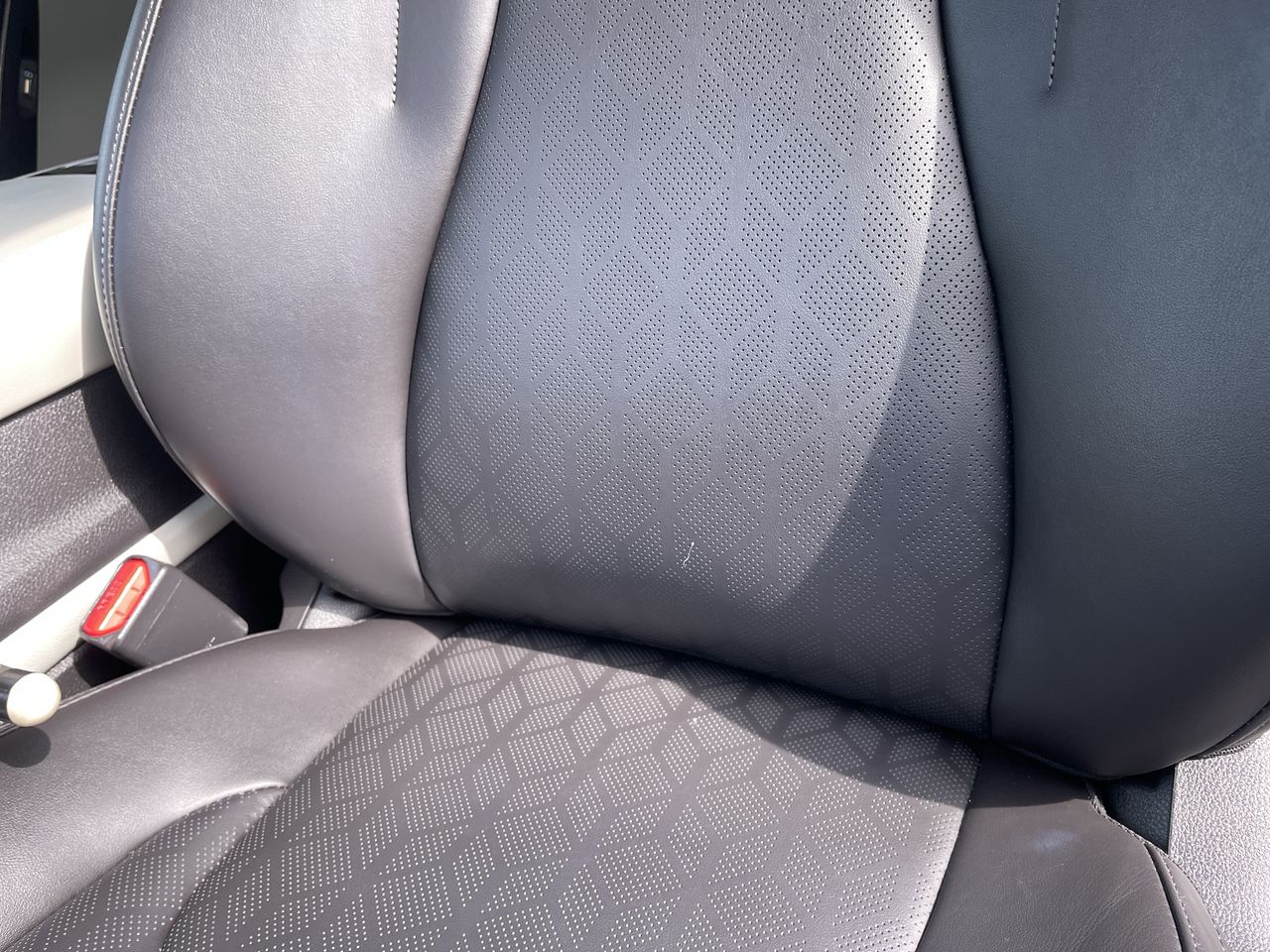 2023 Kia Carnival EX - Photo 19