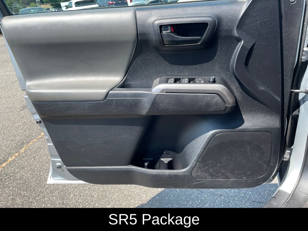 2023 Toyota Tacoma SR5 - Photo 12