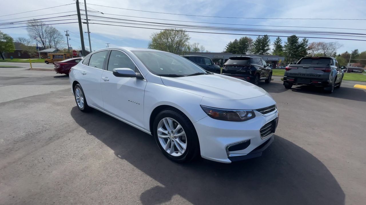 Used 2018 Chevrolet Malibu 1LT with VIN 1G1ZD5ST5JF209306 for sale in Enfield, CT