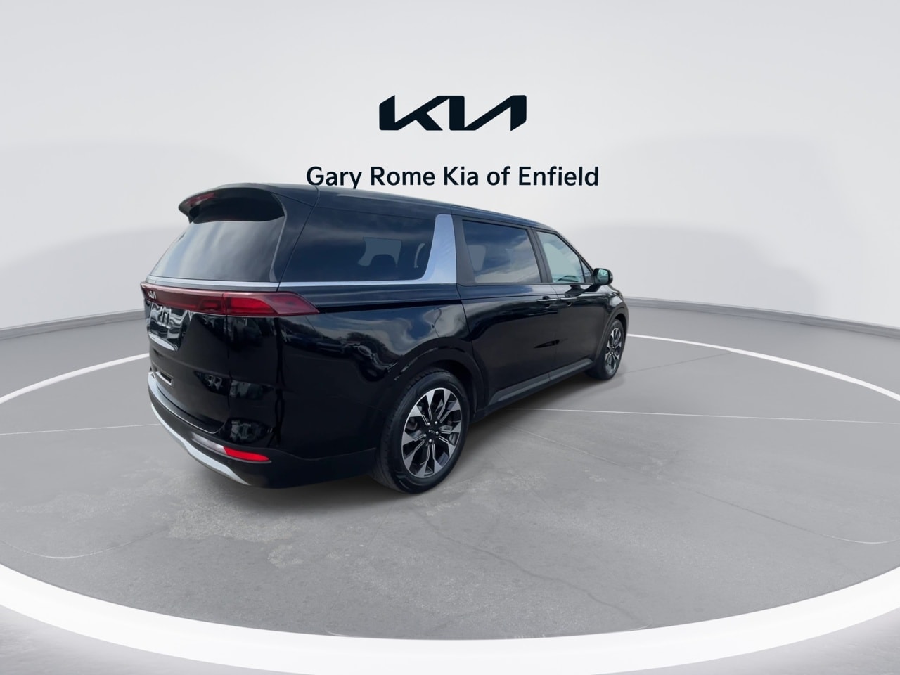 2023 Kia Carnival EX - Photo 8