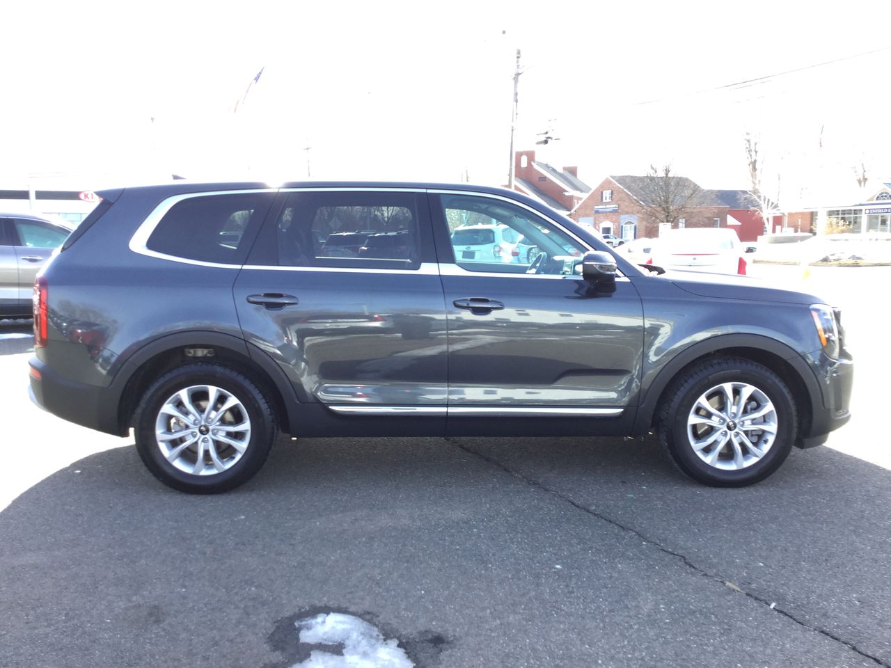 2020 Kia Telluride LX - Photo 9