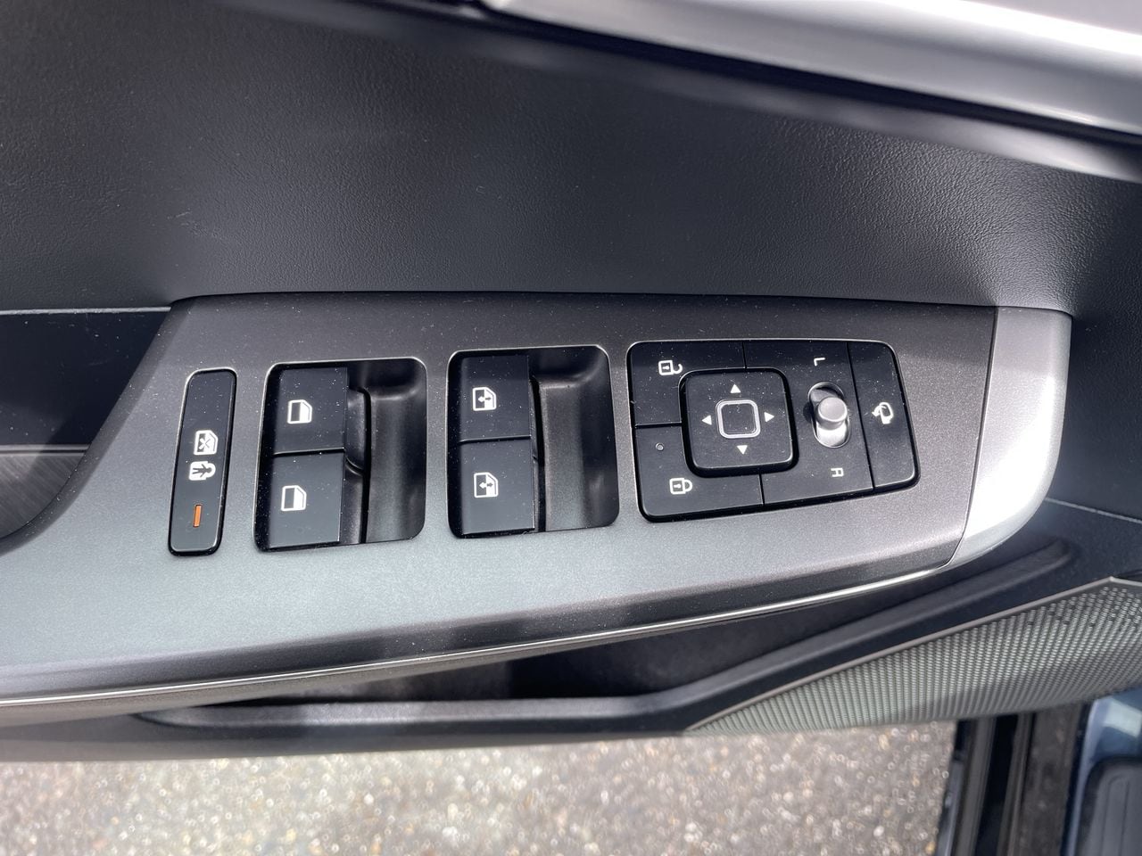 2023 Kia EV6 Wind - Photo 18