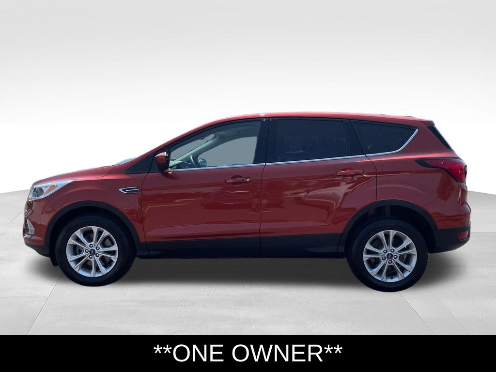 Used 2019 Ford Escape SE with VIN 1FMCU9GD0KUA43422 for sale in Enfield, CT