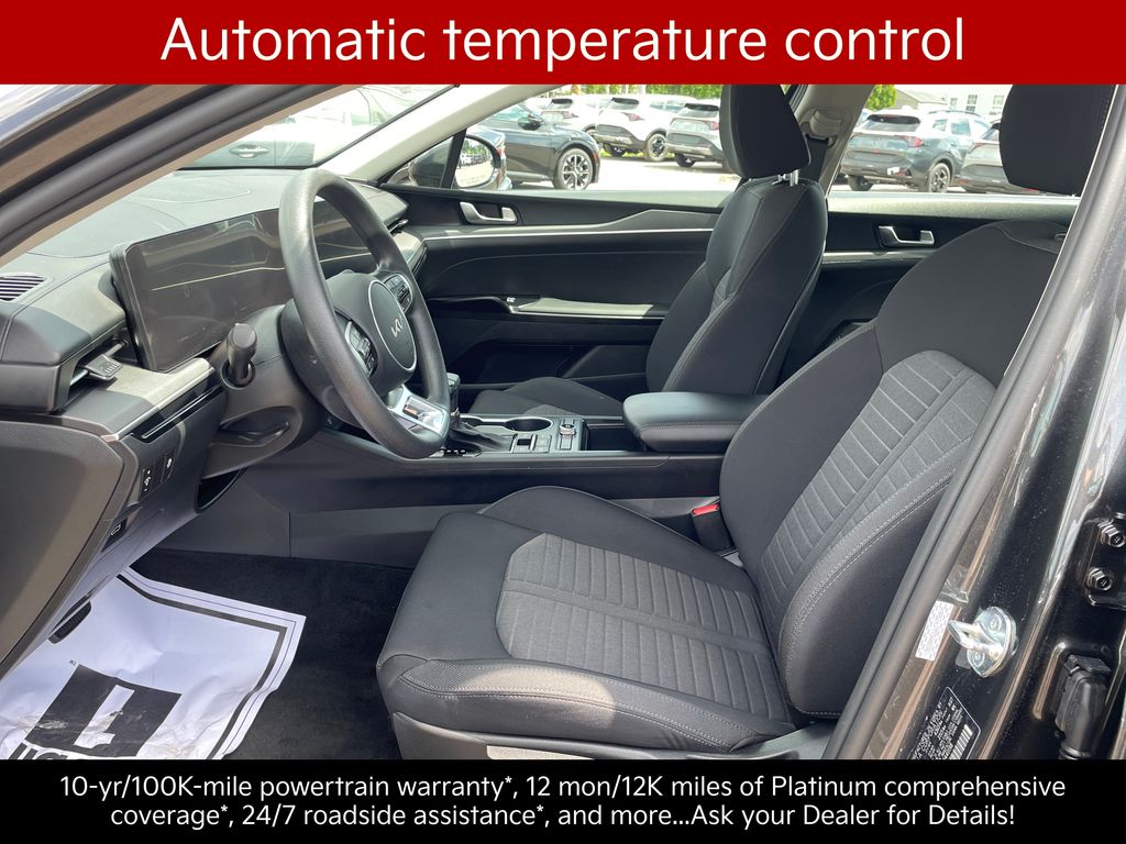 2026 Kia K5 LXS - Photo 13